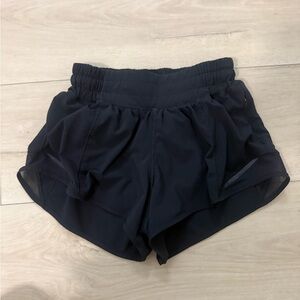 Black Lululemon Hotty Hot shorts LR size 0